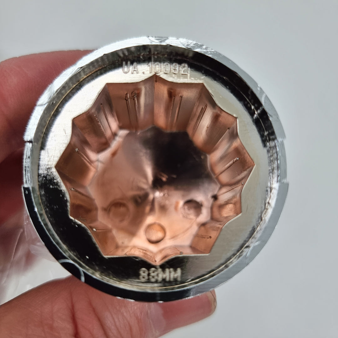 Chassis Bolt Covers, 33mm Chrome Plastic (wont rust)