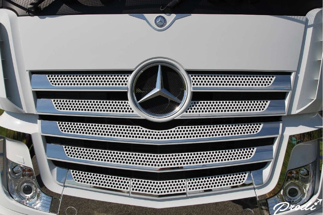 Mercedes Actros Front Grill Kit (Upper Mask Kit)