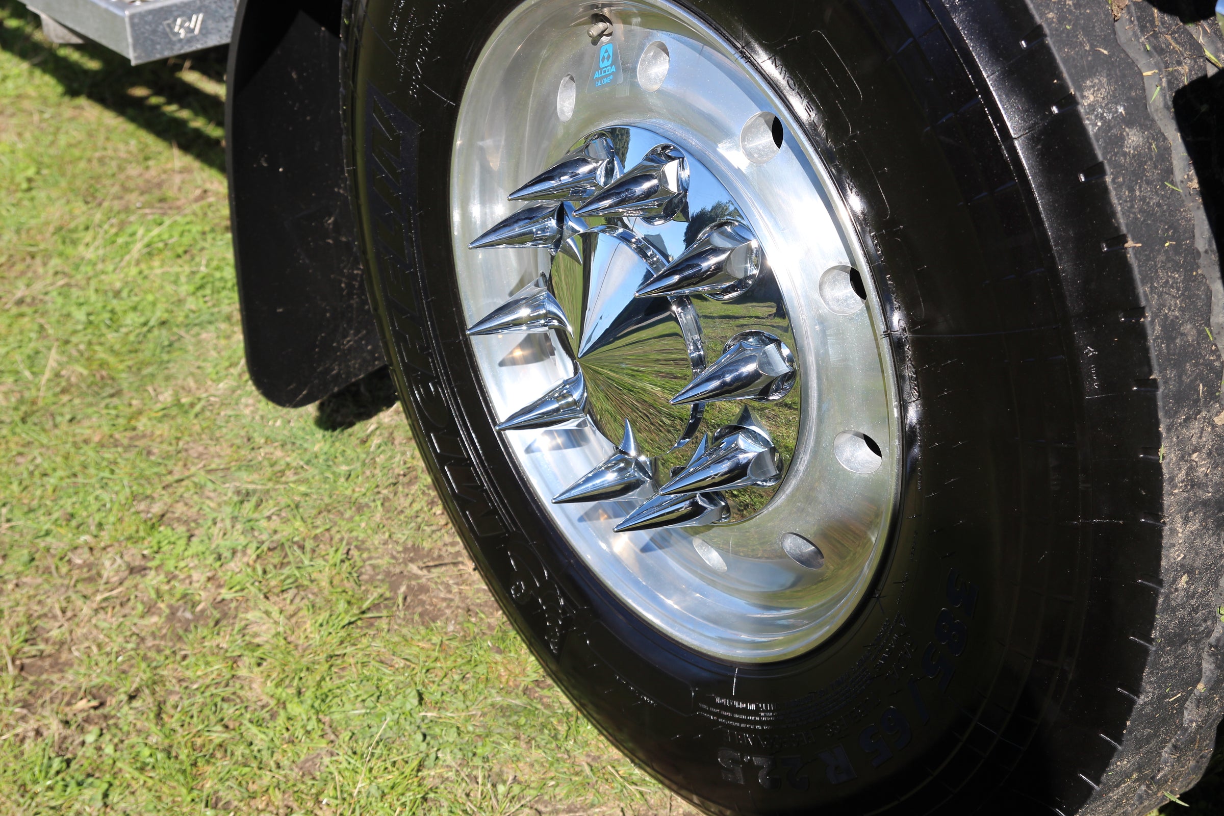 Nut, Hub & Chassis Bolt Covers & Kits
